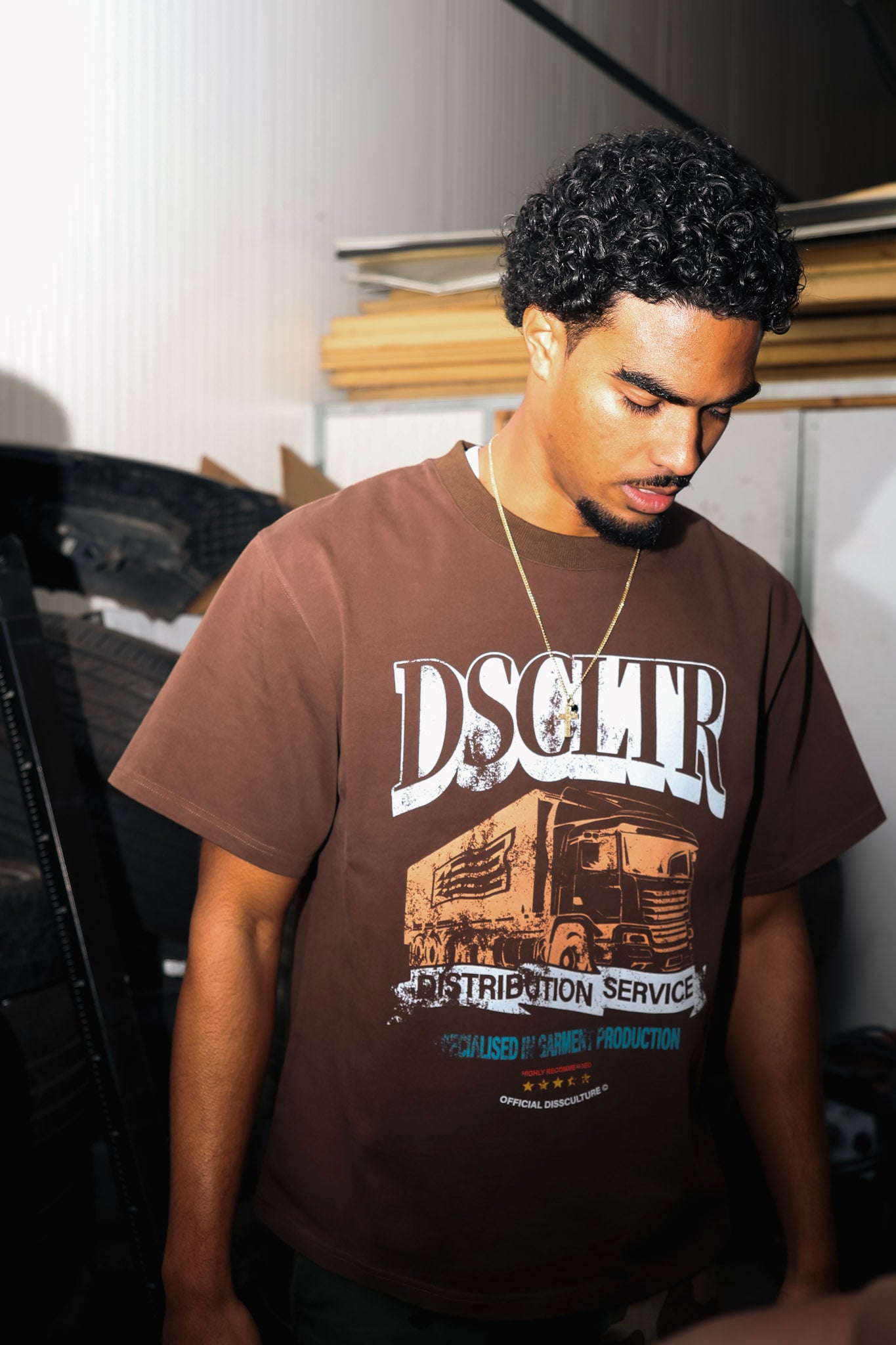 DISTRIBUTION SERVICE - OVERSIZED T-SHIRT